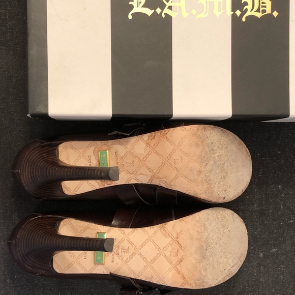 L.A.M.B. ‘Finsbury’ Pump - Picture 6 of 6